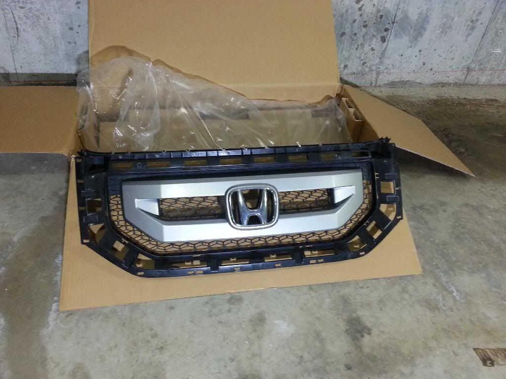 09-14 Honda Pilot OEM Parts (Grill, Running Boards, Trailer Harness